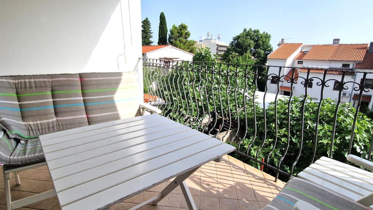 Apartment Damijan Крк Екстер'єр фото