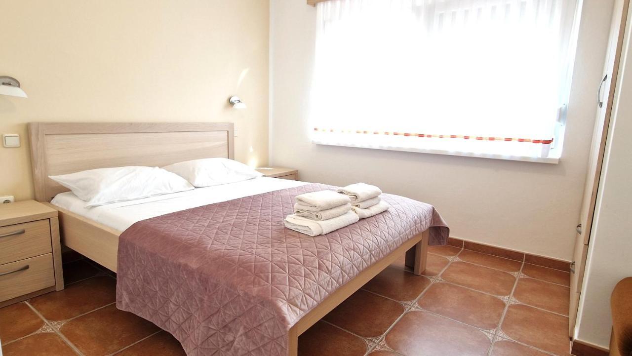 Apartment Damijan Крк Екстер'єр фото