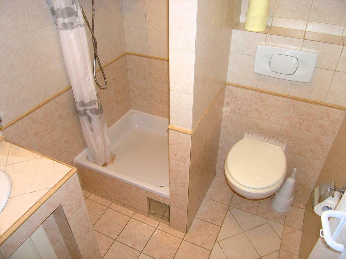 Apartment Damijan Крк Екстер'єр фото