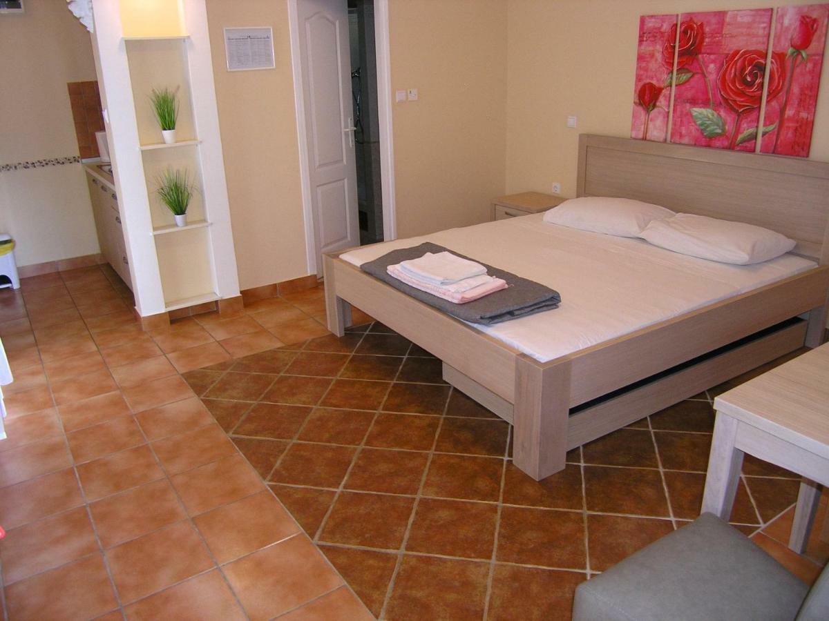 Apartment Damijan Крк Екстер'єр фото
